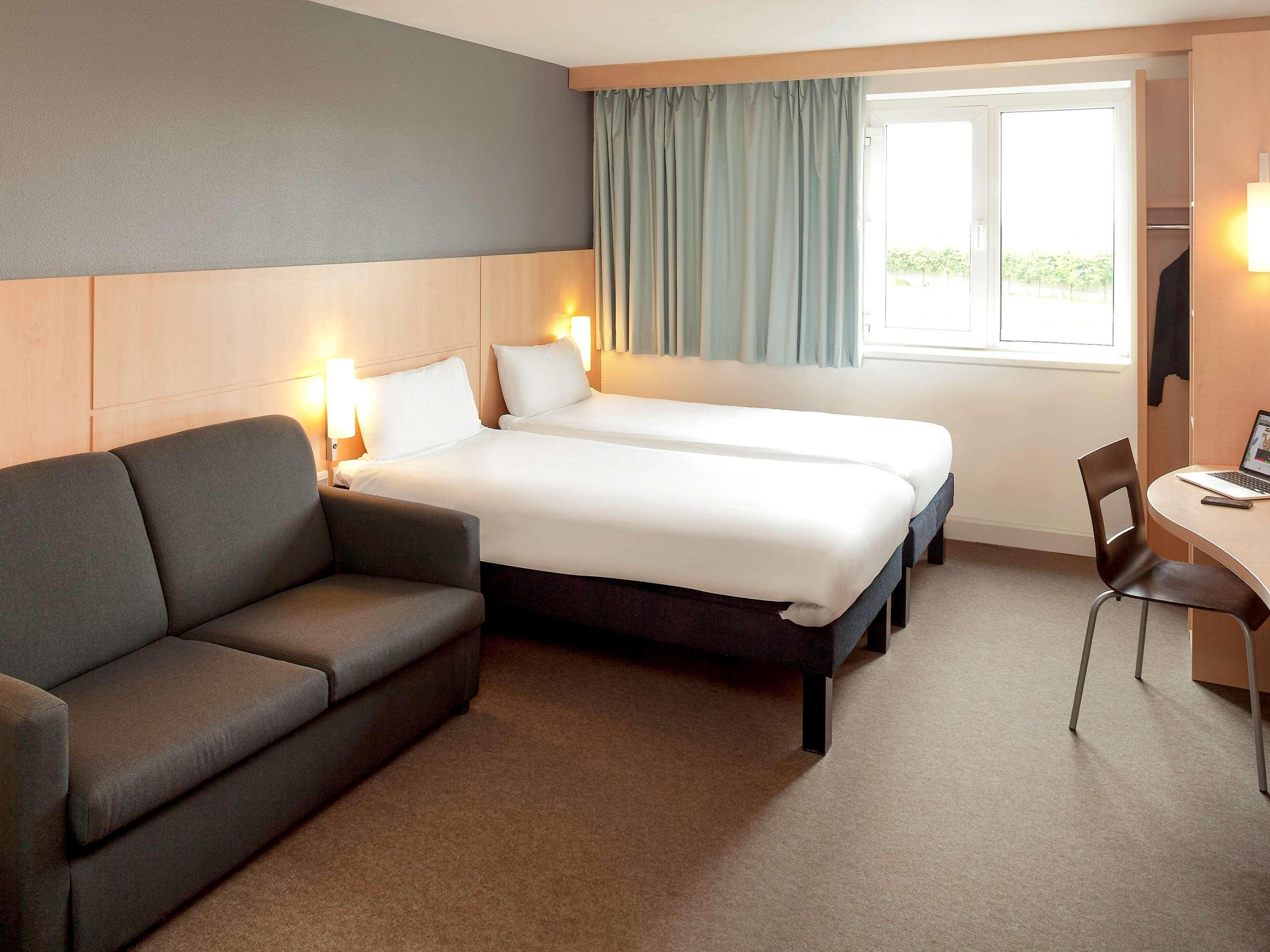 Ibis Hotel Дублин Экстерьер фото