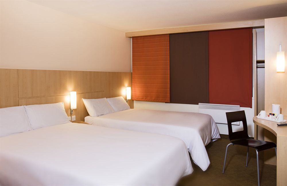 Ibis Hotel Дублин Экстерьер фото